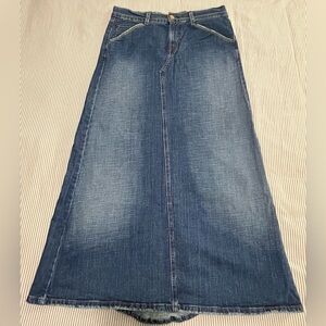VINTAGE Levi’s Denim Skirt (ankle length)